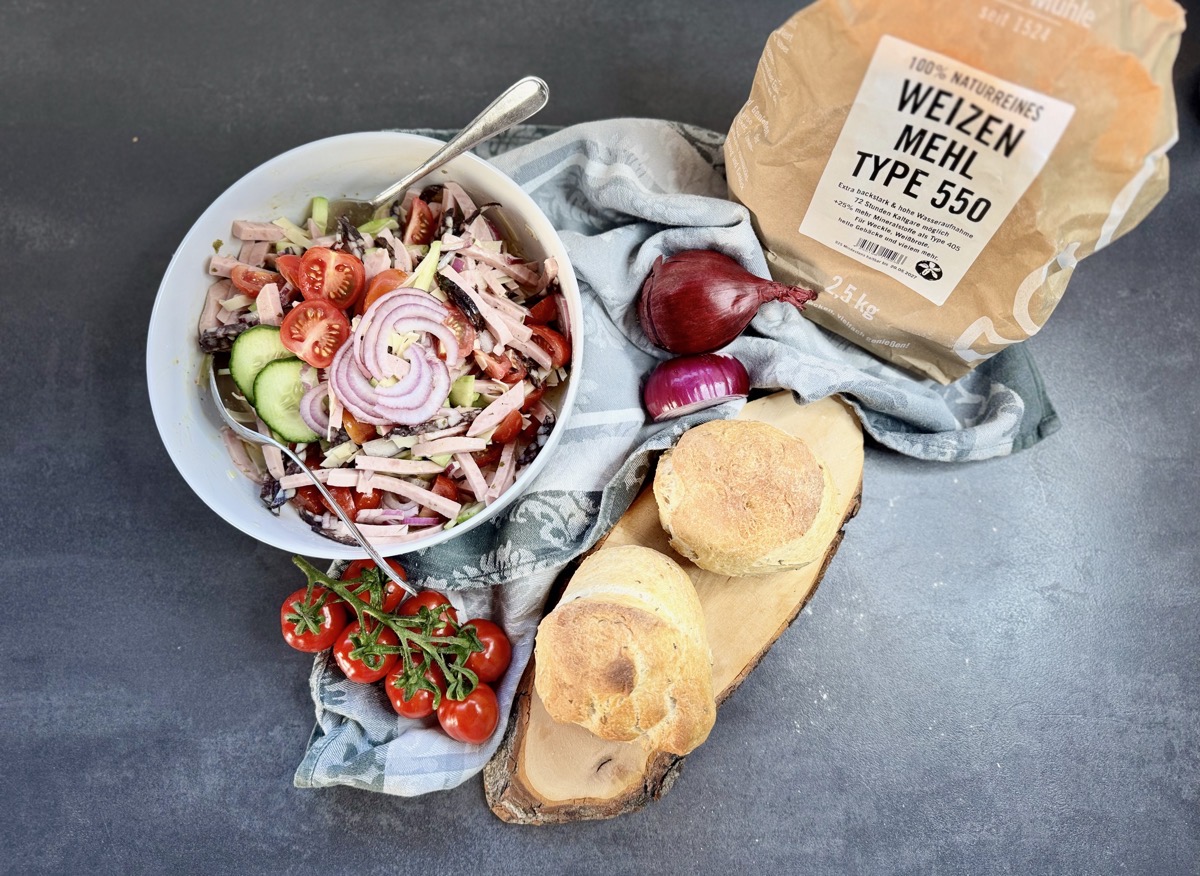 Kimmicher und Wurstsalat von oben