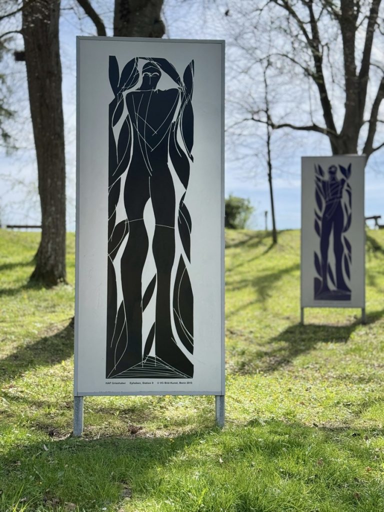 "Epheben" an Schillerhöhe auf HAP Grieshaber Kunstweg in Eningen unter Achalm