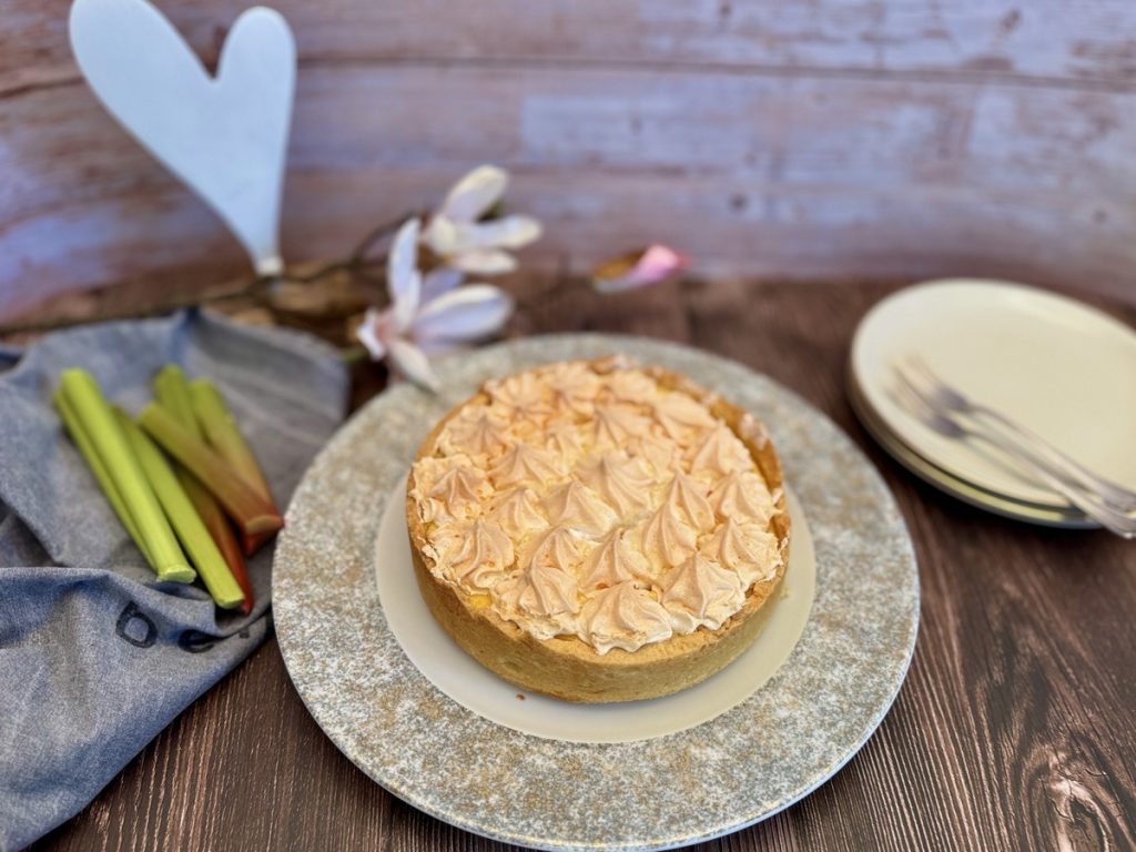 Rhabarberkuchen mit Baiser