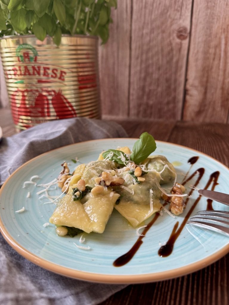 Hausgemachte Spinat-Ricotta-Tortellini