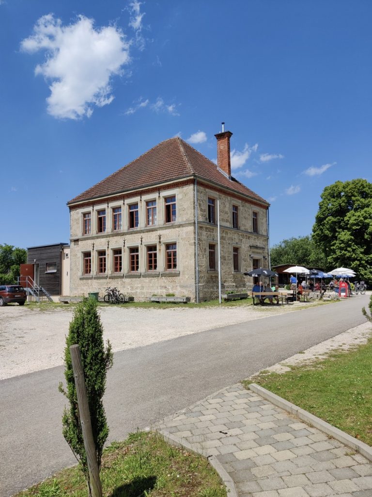 Gruorn altes SChulhaus